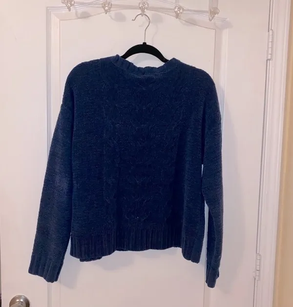 American Eagle Navy Blue Flowy Sweater - Image 2