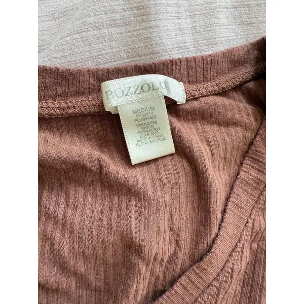 Brown V Neck T-shirt medium - Image 3