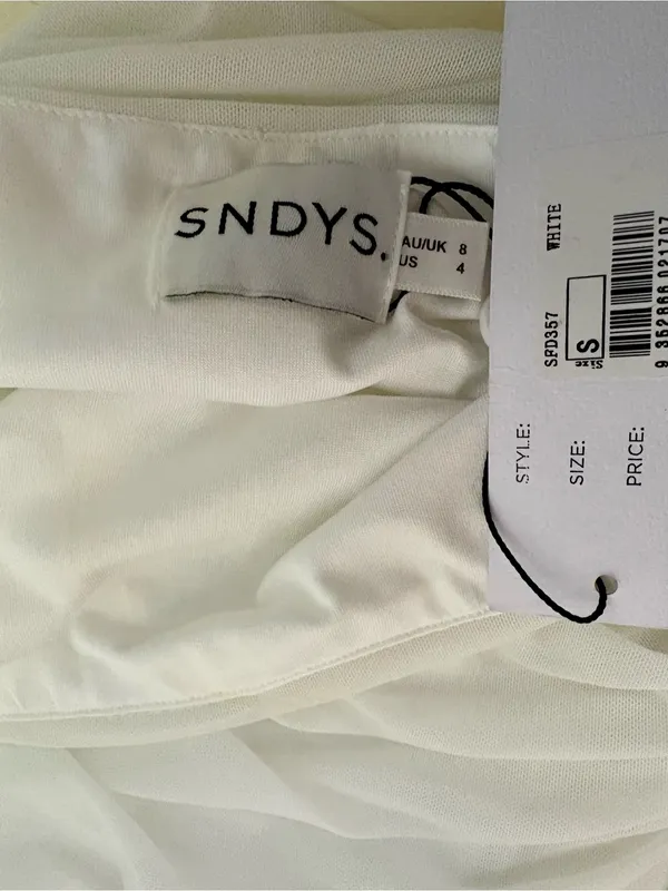 NWT REVOLVE - Image 5