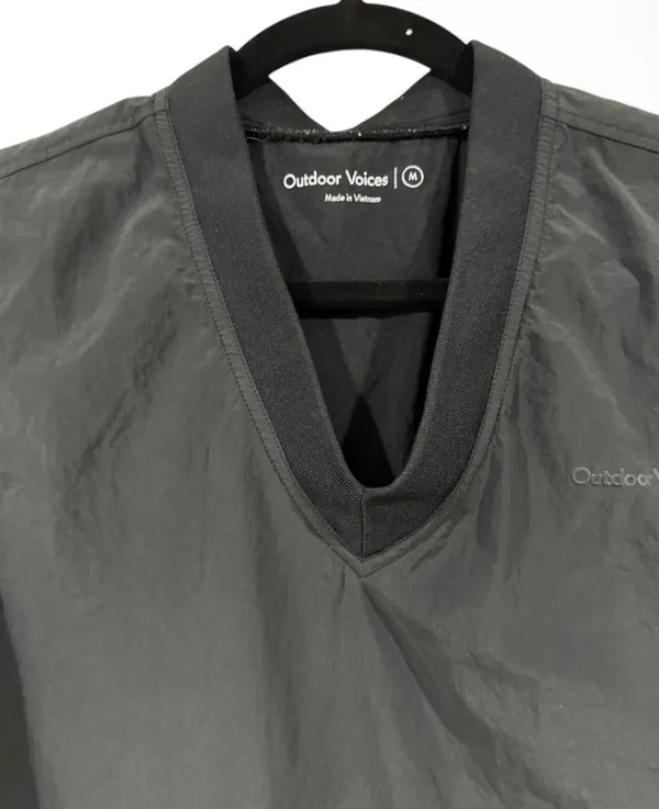 778 Outdoor Voices RecNylon V-Neck Vest Black Medium - Image 3