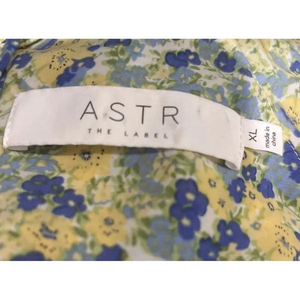 ASTR the Label Floral Cropped Blouse Size XL - Image 5
