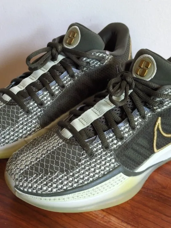 Nike Sabrina 1 Womens 7.5 Basketball Shoes HF5518-302 Olive Gold Sabrina Ionescu - Image 2