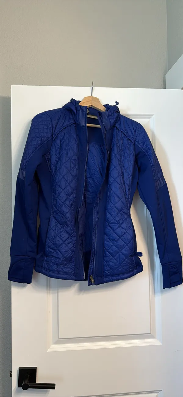 Athleta Jacket Zip-Up Hooded - Image 2