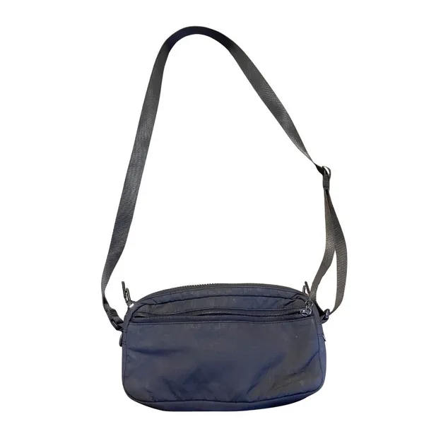 Lululemon Multi Pocket Nylon Crossbody Bag 2.5L Athletic Sporty Chic Travel - Image 2
