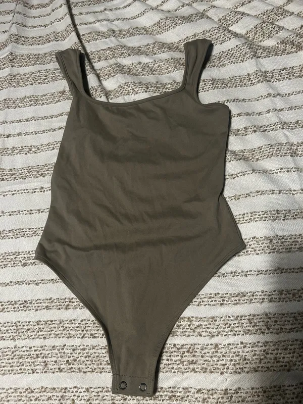No Boundaries olive green bodysuit - Image 2