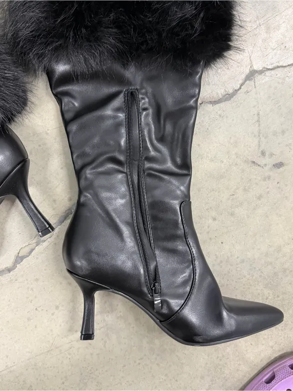 Black‎ Faux Fur Tall Boot Covers Black Size 8 - Image 8
