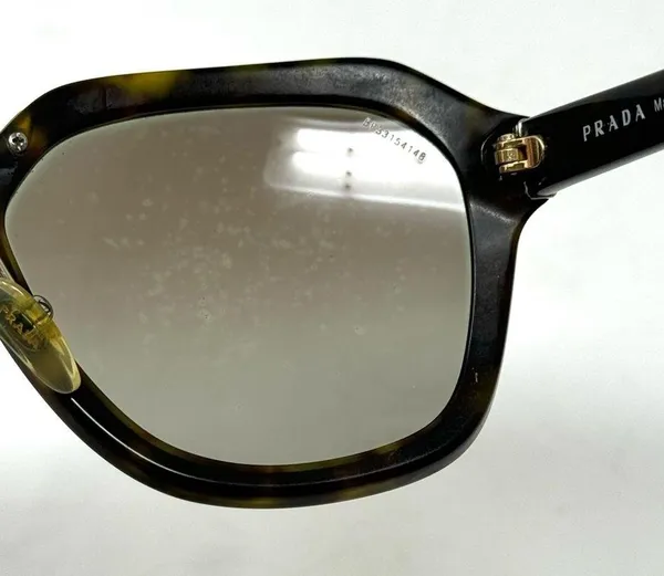 Prada sunglasses made in Italy - Image 8