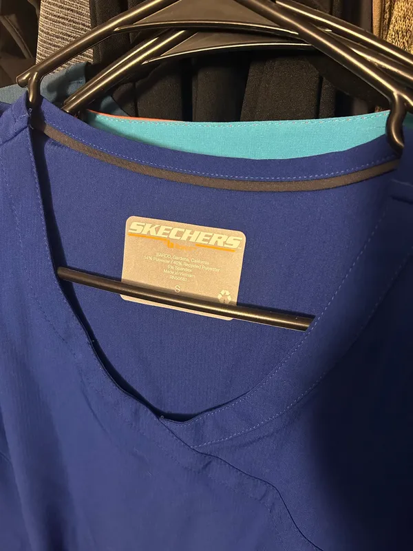 Scrub Skechers Top - Image 2