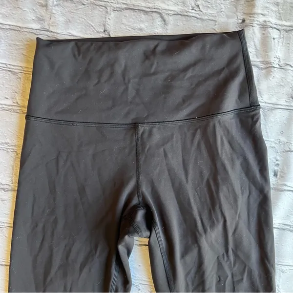 Lululemon Women’s Black Crop Leggings High-Rise Size 6 Athletic Athleisure EUC - Image 6