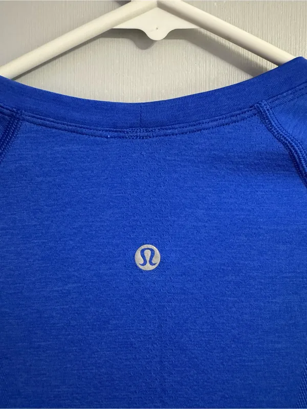 Lululemon Athletica Long-Sleeve Crew Top in Royal Blue Size 4 - Image 3