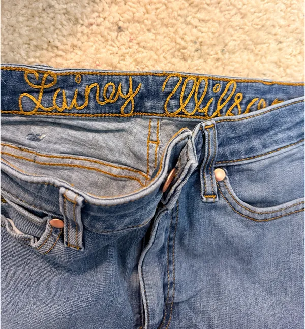 Wrangler jeans Lainey Wilson  - Image 3