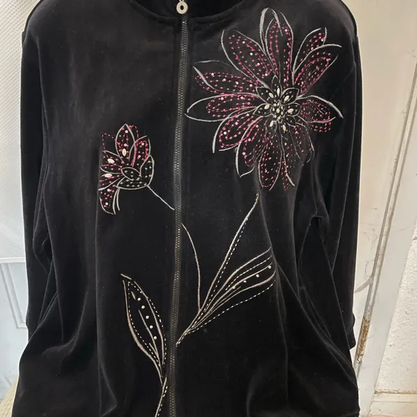 Alfred Dunner Black Bomber Jacket with Pink Floral Embroidery - Image 5