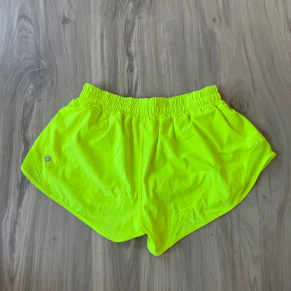 Lululemon Hotty Hot Shorts - Image 2