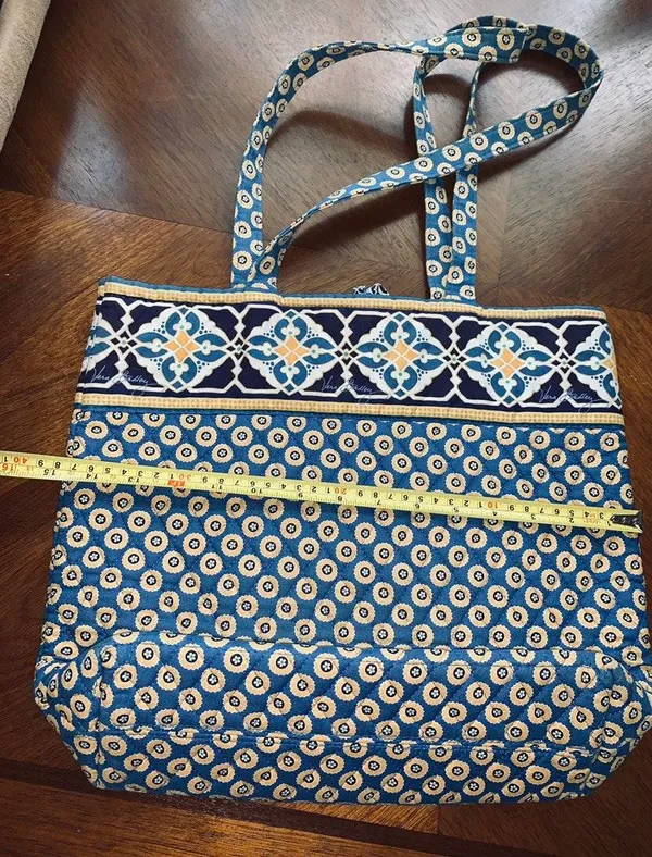Quilted Cloth Tote Bag - Image 8