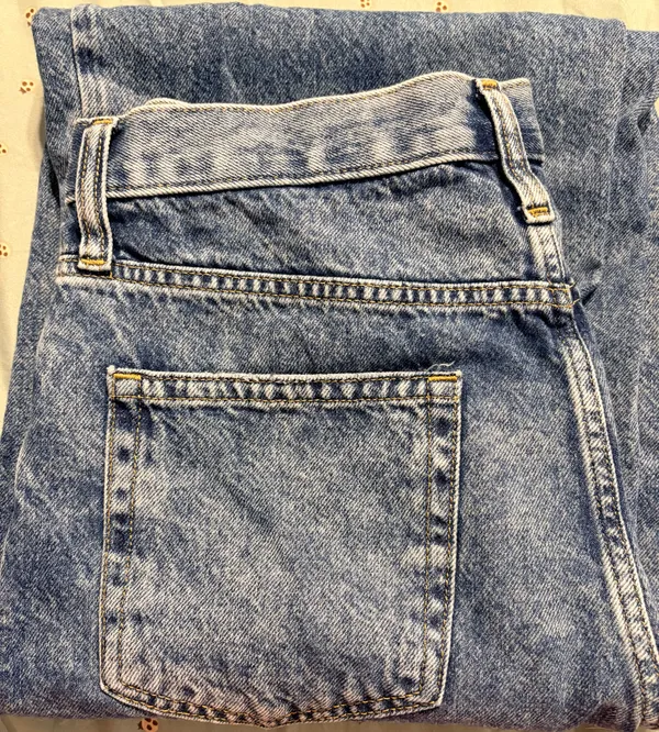 Gap Barrel High-Rise Jeans - Image 8