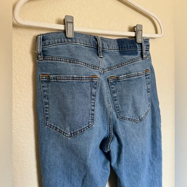 Abercrombie & Fitch Ankle Straight Ultra High Rise Jeans Sz 28 Short‎ Distressed - Image 4