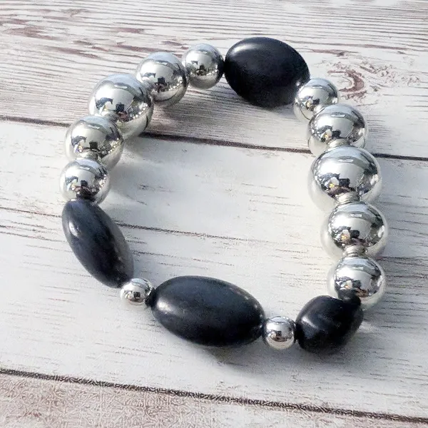 Vintage Stretch Bracelet Black & Silver Tone - Image 3
