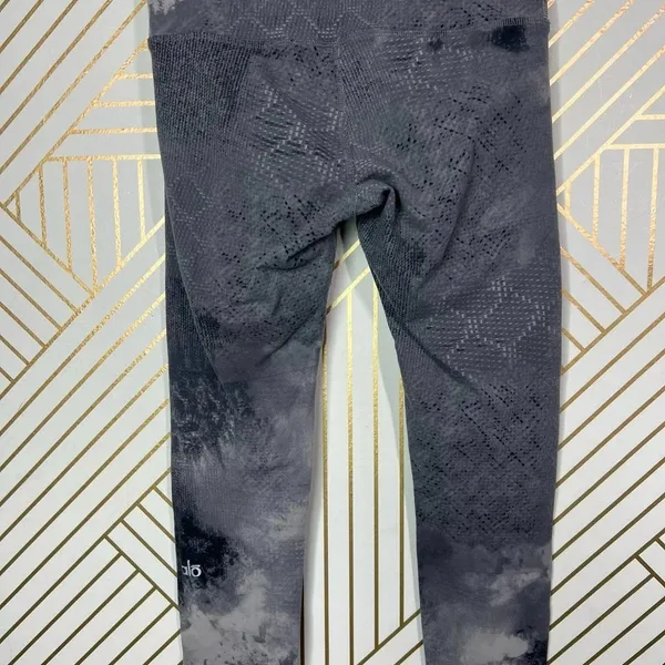 Alo Yoga Leggings Airbrush Tie Dye Abstract Print Stretch Skinny Gray Size‎ XS - Image 10