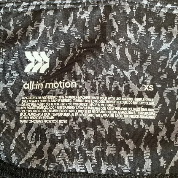 All in Motion Black and Gray Animal Print Workout Leggings Size XS - Image 7