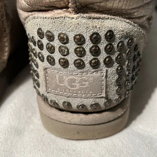UGG Australia Metallic Gold Lined Suede Classic Short Boots Size 7. - Image 6