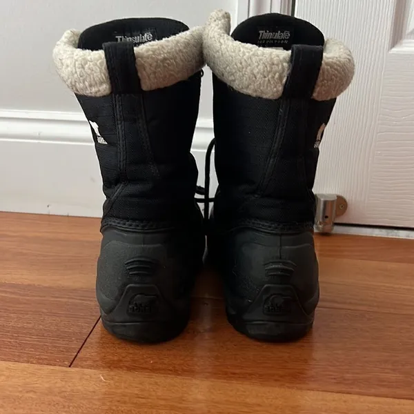 ‎Sorel Black lace insulated waterproof winter boots size 6 - Image 4