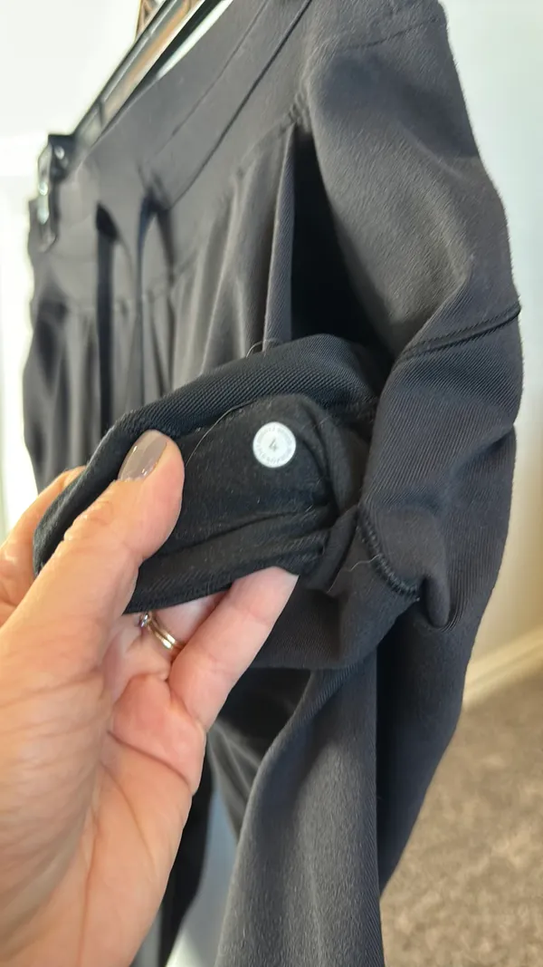 Lululemon Black Joggers - Image 4