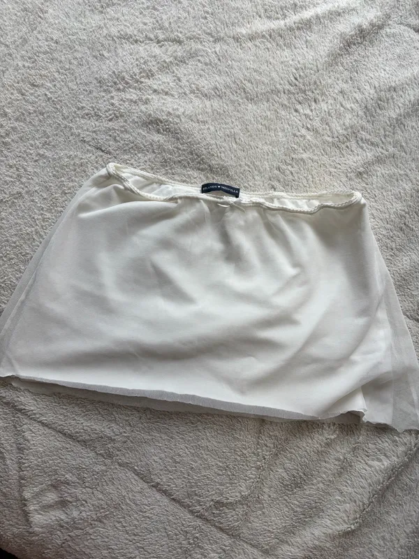 Brandy Melville Mini Skirt - Image 4
