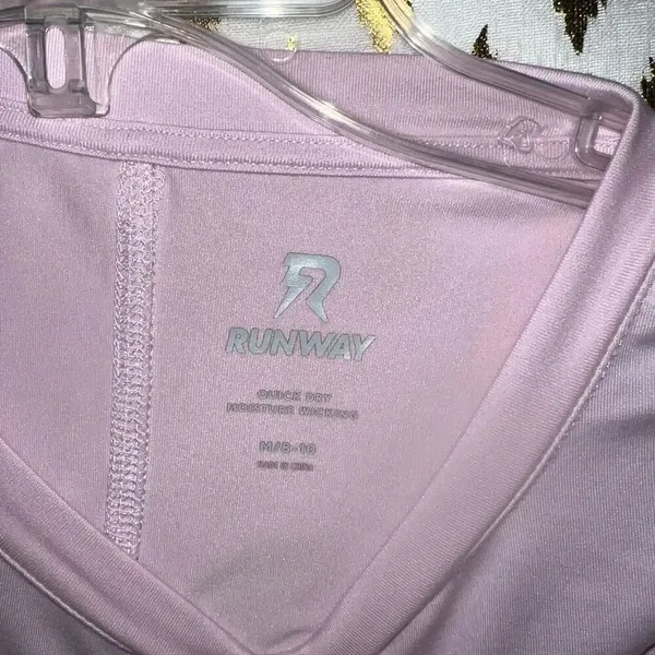 Athletic long sleeve shirt baby pink runway size M - Image 4