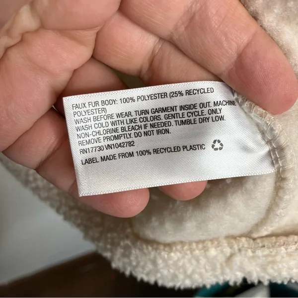 Wild Fable‎ off white Sherpa hooded pullover quarter zip size large - Image 6