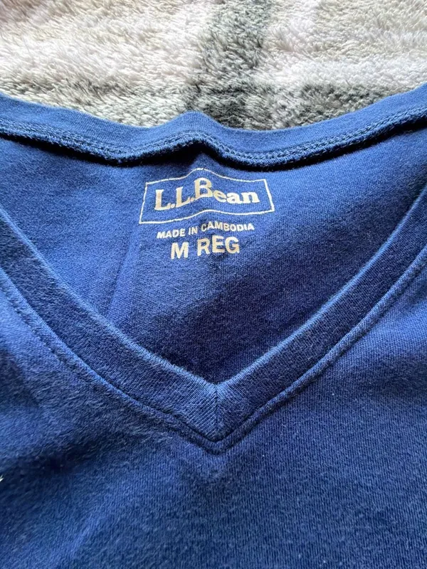 L.L.Bean Women's V-Neck Three-Quarter Sleeve T-Shirt Navy Blue - Image 2