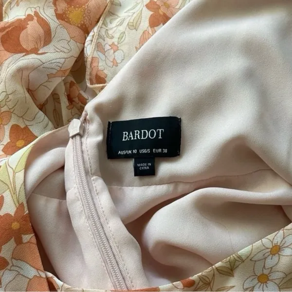 Revolve Bardot Rochelle Flutter dress in retro - Image 4