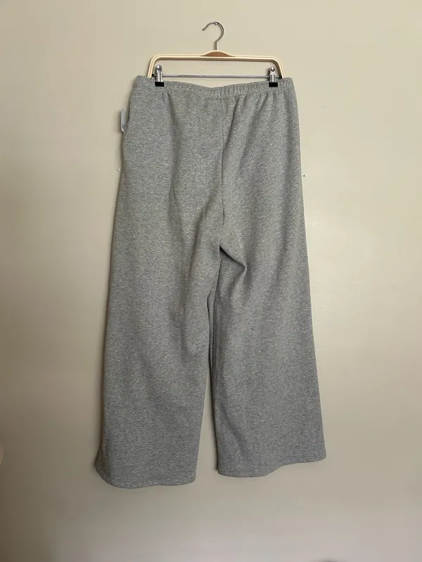 NWT GAP wide leg sweatpants  - Image 5