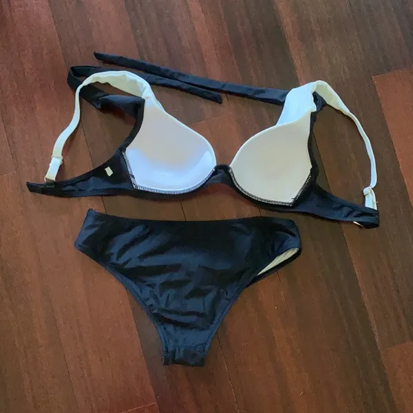 New swimsuit Black Size L - Image 2
