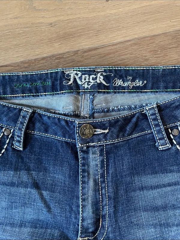 Wrangler Rock 47 Ultra Low Rise Bootcut Jeans Size 32X32 Embroidered/Rhinestones - Image 6