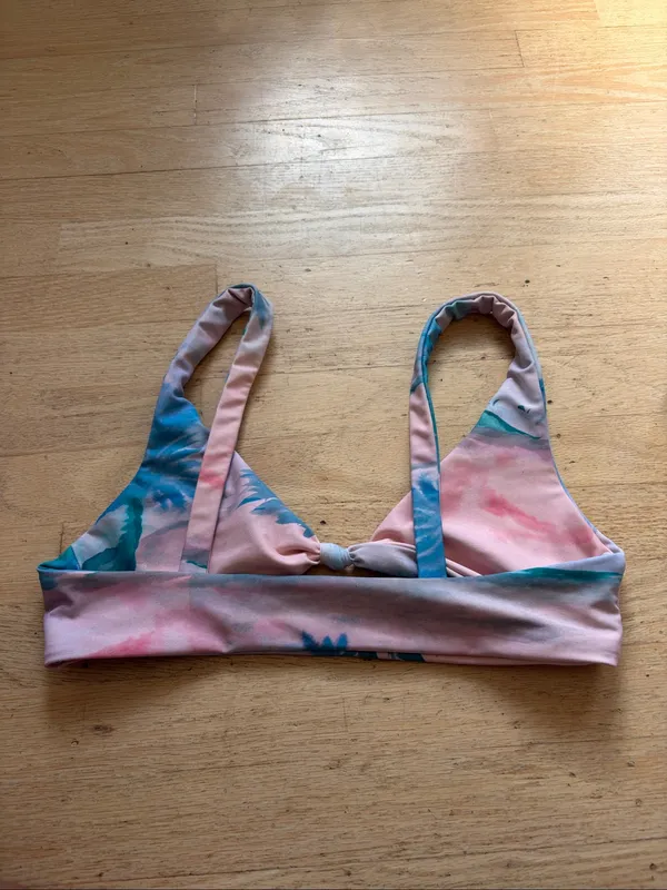 Skatie bikini Two-Piece Swim top medium bottom small - Image 8