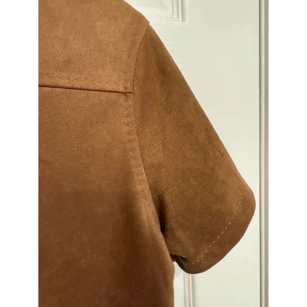 Faux Suede‎ Short Sleeve Brown Top Womens S NWT - Image 4