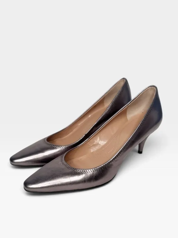 Tahari Brett Leather Metallic Gunmetal Gray Pointed Toe Kitten Heels SZ 9 - Image 2