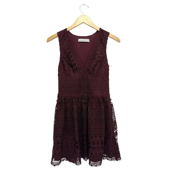 Abercrombie & Fitch Lace Crochet V-Neck Skater Dress Burgundy Mini Dark Romantic - Image 6