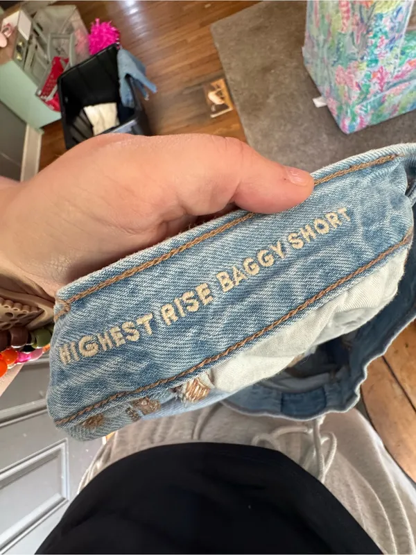 American Eagle Highest Rise Baggy Denim shorts - Image 3