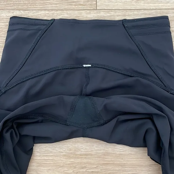 Lululemon Train Times high rise crop 21” - Image 4
