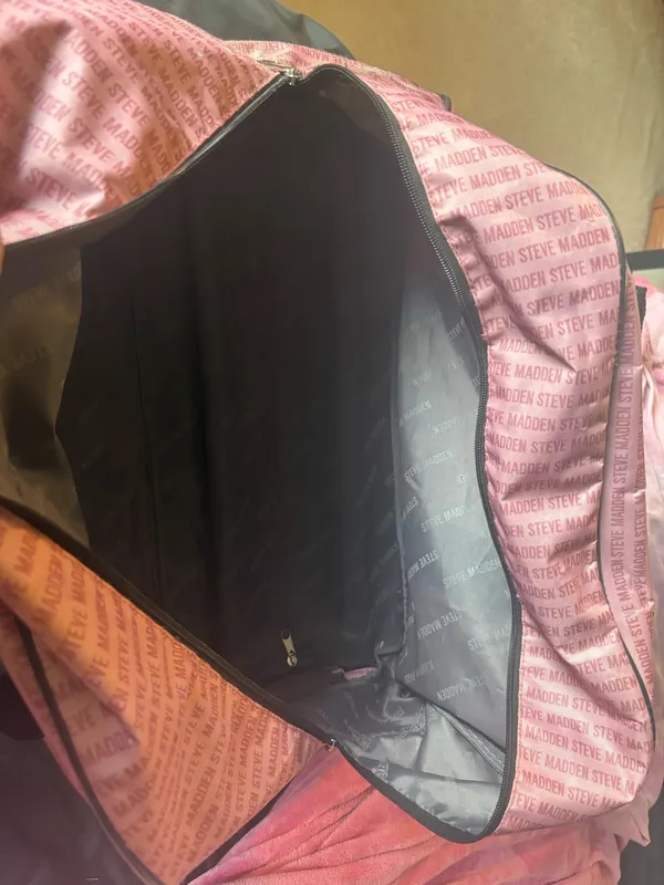 Steve Madden Pink Logo Interior Pouch with Black Trim Travel Bag - Image 3