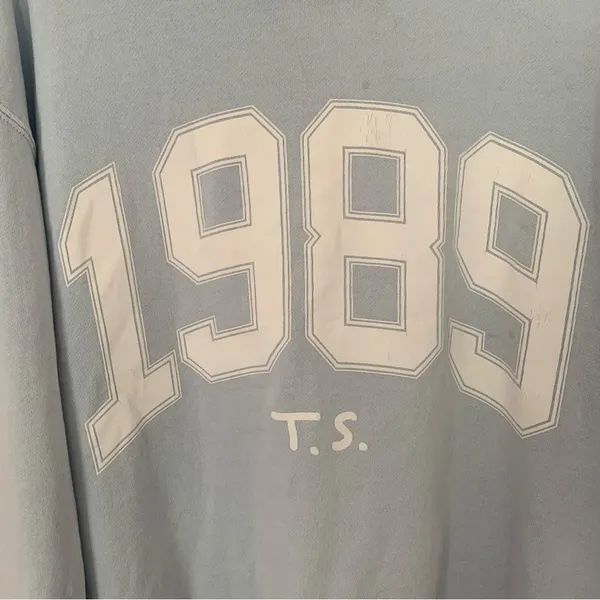 Taylor Swift 1989 Sweatshirt - Image 4