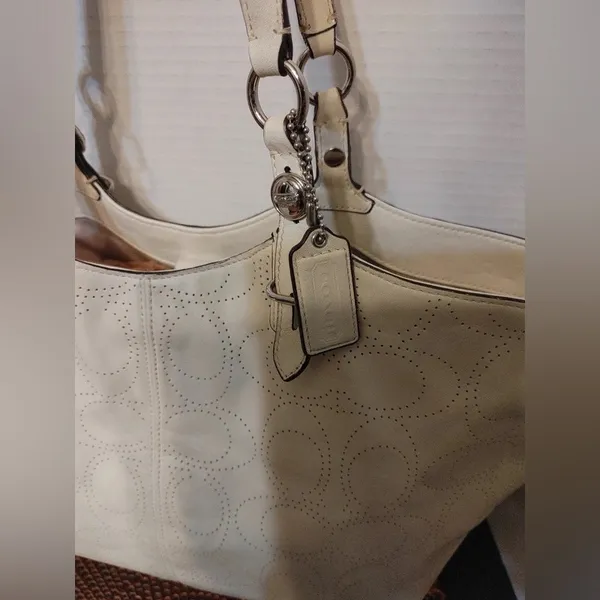 Coach Carly Perforated Leather Tote F16598 Light Taupe Large Shoulder Bag - Image 4