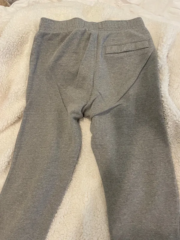 Nike Sweatpants Grey - Image 3