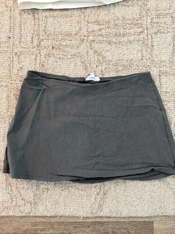 Garage Skirt with shorts built in - Image 2
