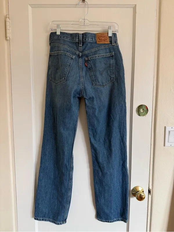 Levi's Women's Dark Blue Straight-Leg Ripped Jeans - Image 3
