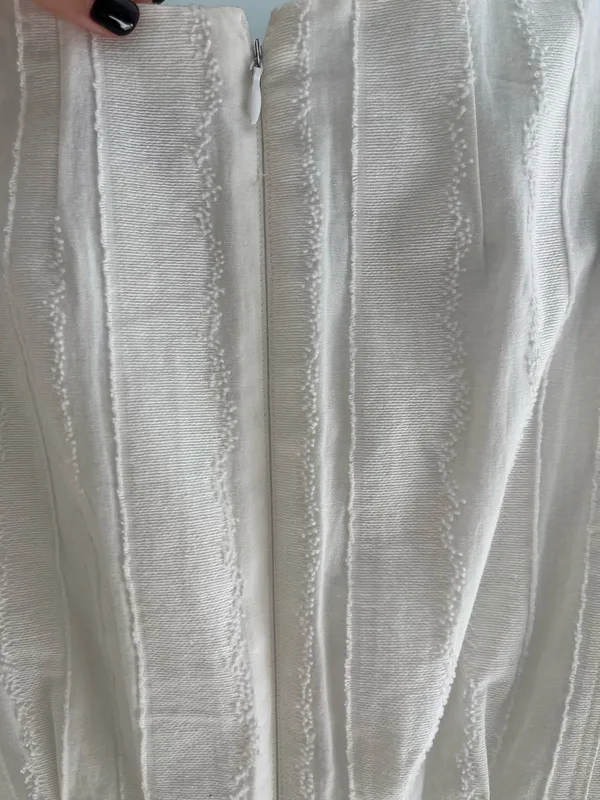 White dress Luxely Size 2 - Image 5