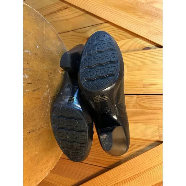 INDIGO By Clarks Women Black Leather Heels Size 9M - Image 7