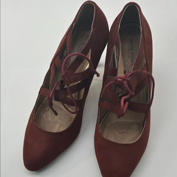Stylish Burgundy Lace - Image 14