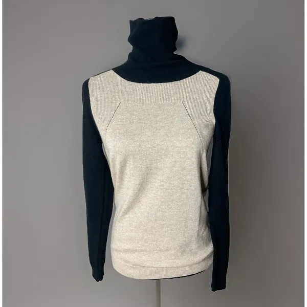 Vince Cashmere Sweater Women's XS COLORBLOCK black/beige Turtleneck Long‎ Sleeve - Image 2